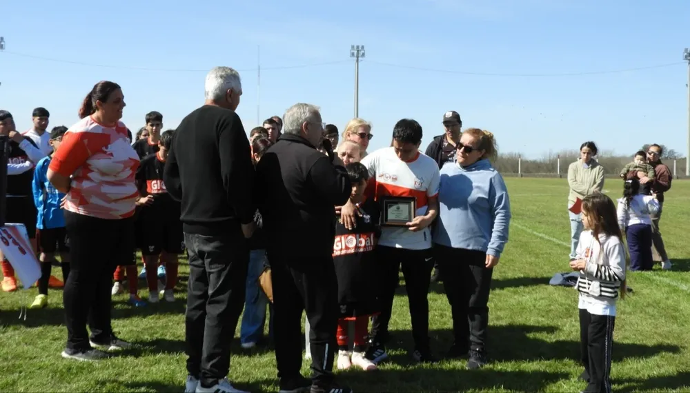homenaje-a-dolores-arce-torneo-clausura-sub-13