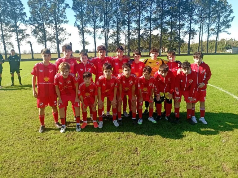 sub-13-y-sub-15-de-etruria-clasificaron-a-semifinales-del-torneo-apertura