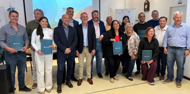 20251013141455_3Firma-convenios-Departamento-Juarez-Celman-Los-Cisnes-Caja