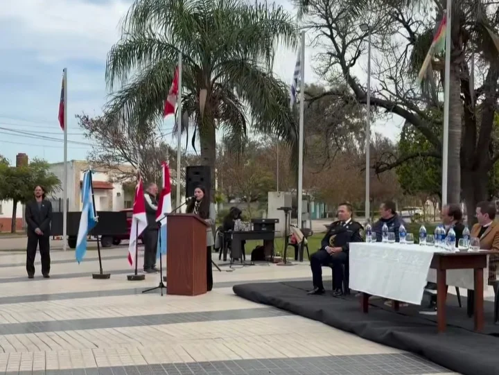 Lanzamiento oficial de la Guardia Local y anuncios de seguridad frente al Palacio Municipal de Santa Eufemia